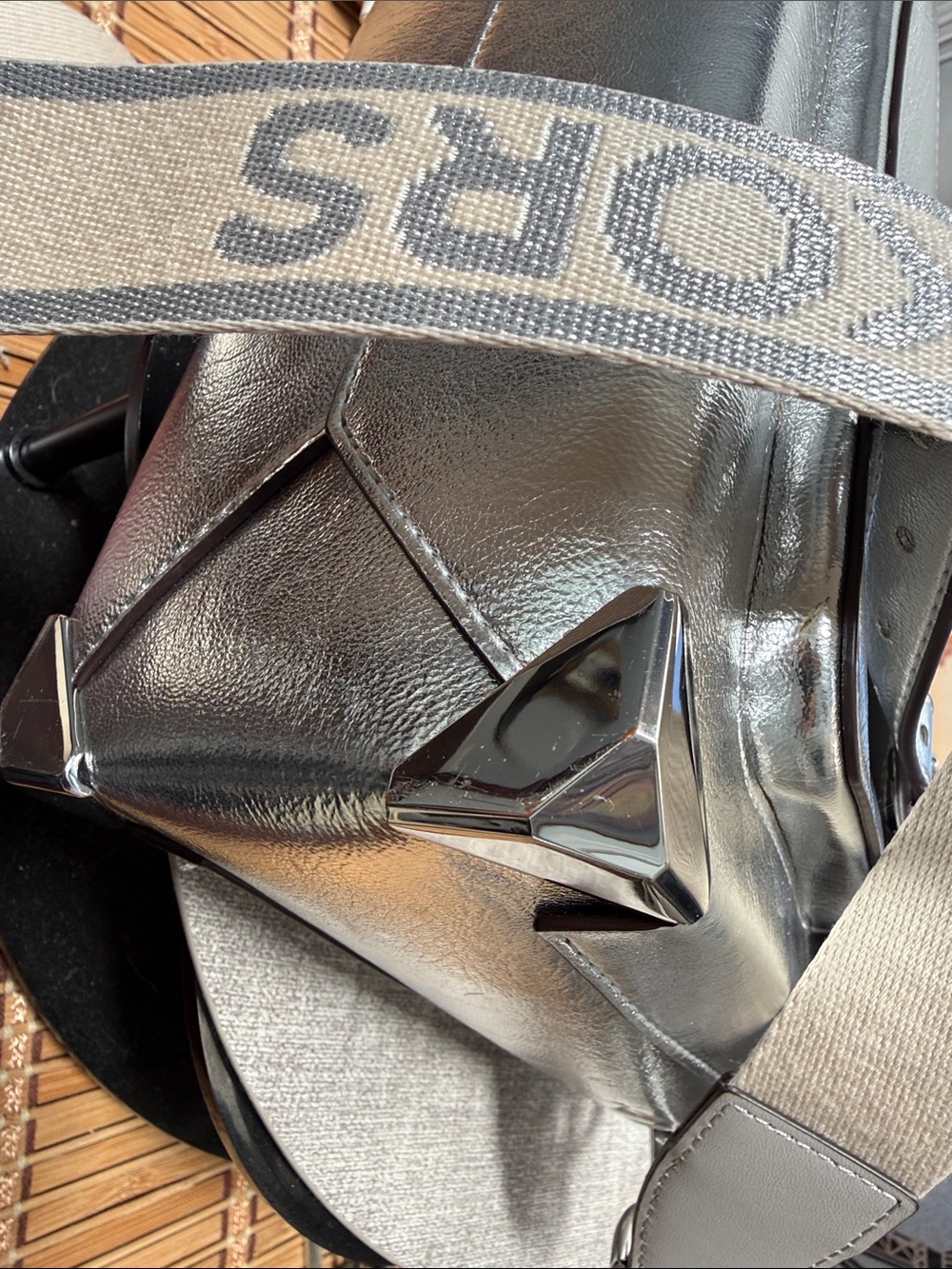 Michael Kors Metallic Silver with Logo Strap. Manhattan medium. - Picture 9 of 9